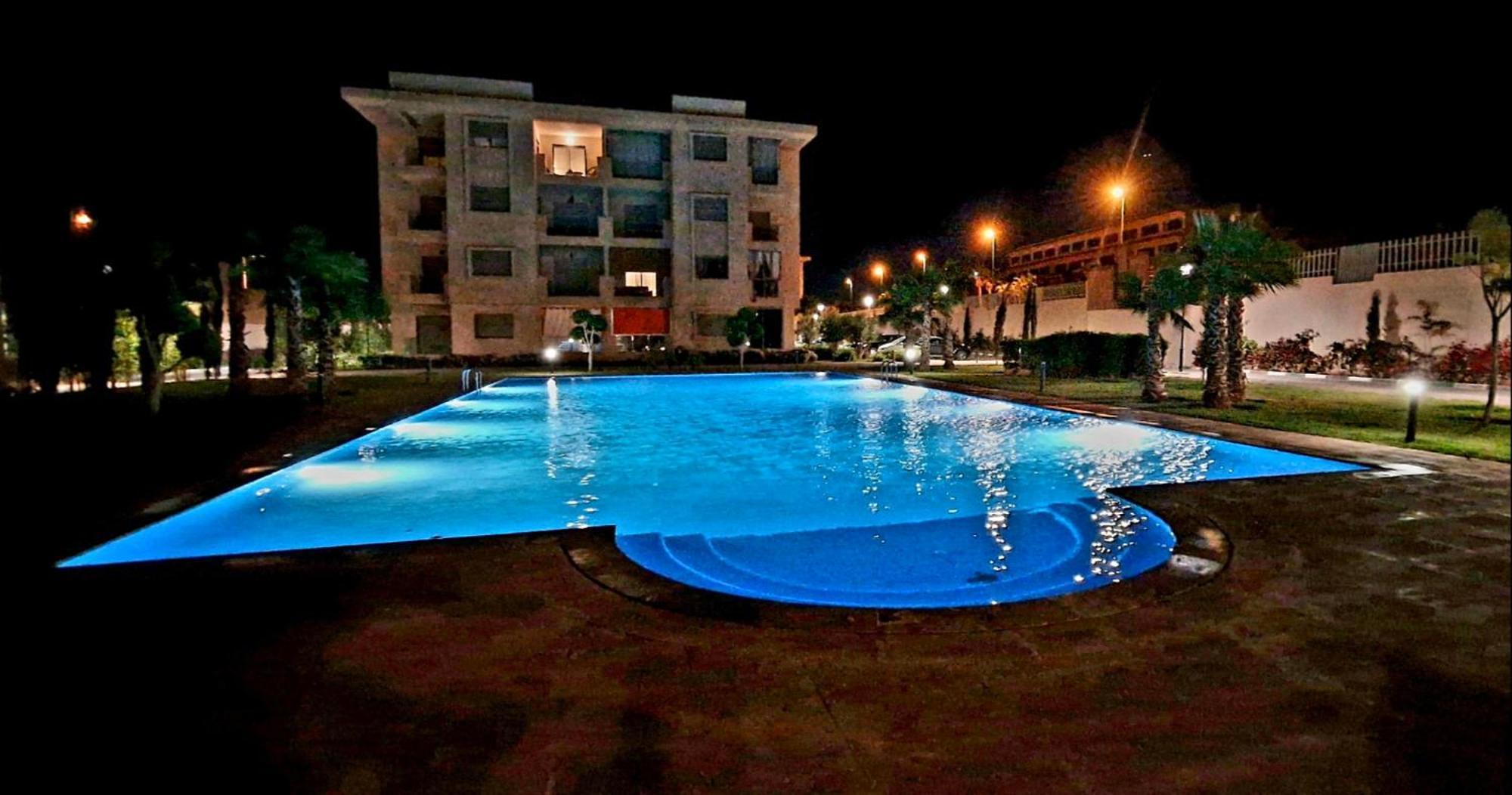 Cosy Appart Avec 2 Piscines, 2 Ch, 2 Sdb Marrakech Marrákes Kültér fotó